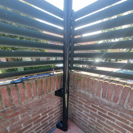 AlarmsysteemExpert.nl Cameramast 4 meter Ø 90mm met RVS muurbeugels